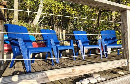 Lake Leelanau Cabaña | NEW! Waterfront Cottage on private Lake Michigan Beach with glorious sunsets