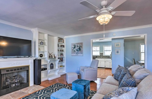 Wilsonville Casa | NEW! Waterfront Family Retreat w/ Dock & Game Room