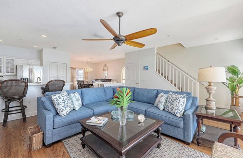 Siesta Key Casa | NEW! Waterfront Luxury Siesta Key w/Dock, Pool