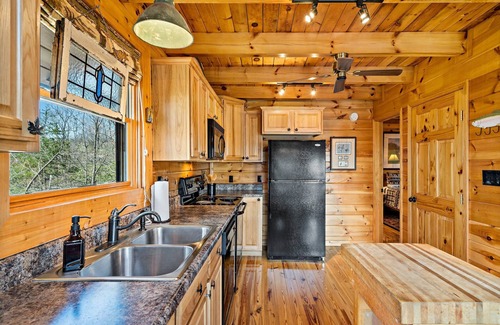 Bostic Casa | New! Welcome to Mountain Vista – Your Scenic Escape in Bostic, NC