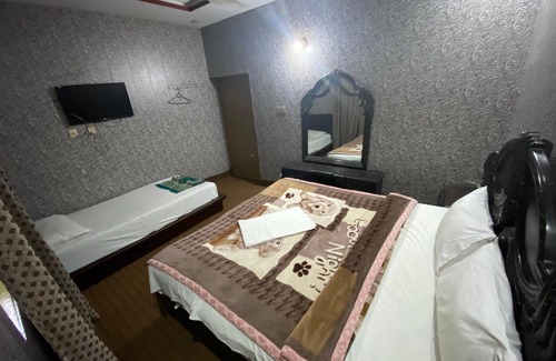 G-9 Sector Casa | New White Rose Guest House