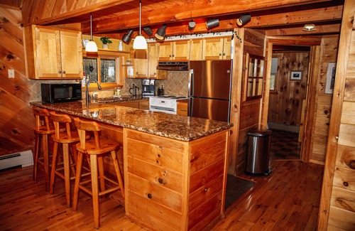 North Pole Cabina | NEW Whiteface Mtn. View Cabin close to Lake Placid