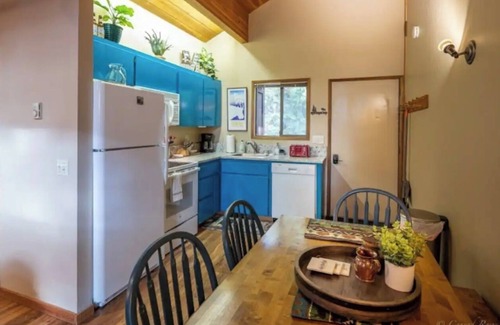 Whitefish Cabina | NEW Whitefish Mountain Cabin