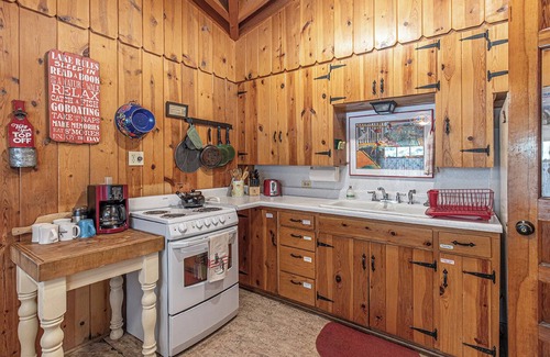 Bayfield Cabina | New! Wilderness Retreat – On Vallecito Creek, Close to Vallecito Creek Trail