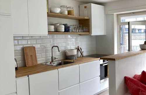 Koksijde-Bad Apartamento | New! Wind&Zee: seaview, cosy & full sun for a zen break, parking/tram/shops 5'