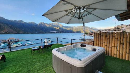 San Pedro La Laguna Casa | NEW YORK by luxury atitlan