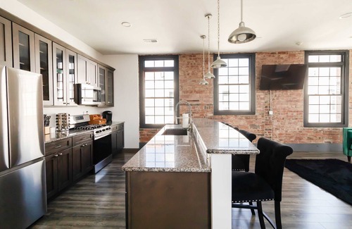 Warren Condominio | New York Loft Vibes in Downtown Warren