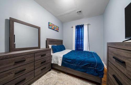 Ampere Apartamento | Newark 3BR Gem - Near NYC - & Attractions