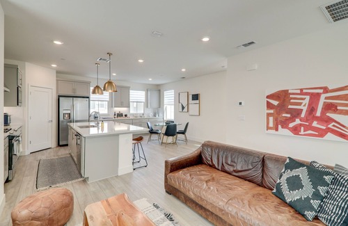 Newark Casa | Newark Retreat w/ Home Gym, Grill, Bicycles + More