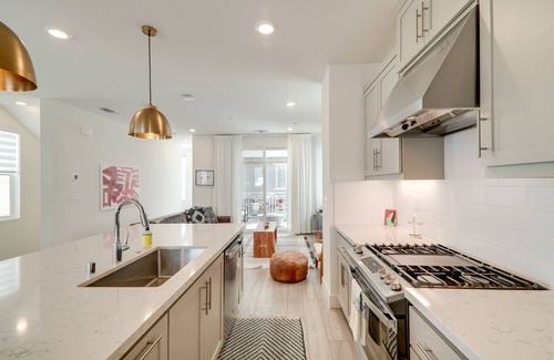 Newark Casa | Newark Retreat w/ Home Gym, Grill, Bicycles + More
