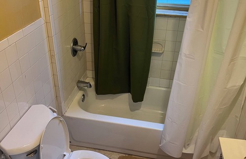 Newark Apartamento | Newark's Art Deco 1-bdrm Oasis