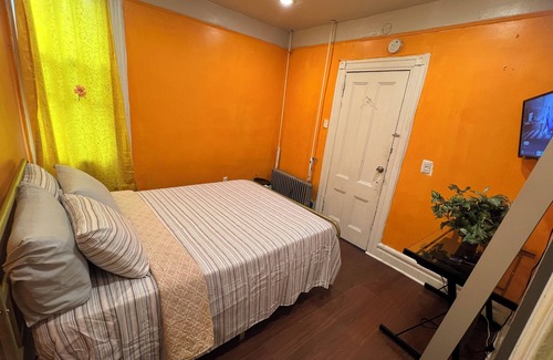 Newark Apartamento | Newark's Art Deco 1-bdrm Oasis