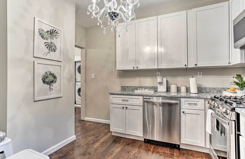 Weequahic Casa | Newark Townhome Near Airport - Pet Friendly!