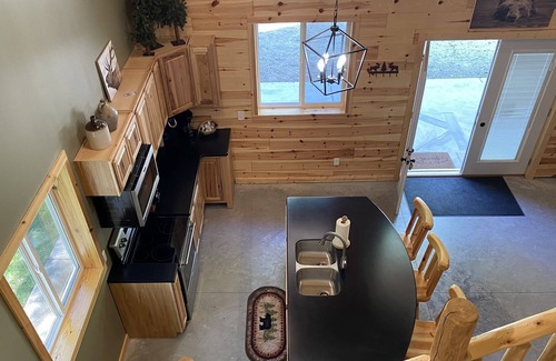 Kalkaska Cabina | Newer 2 bedroom with loft cabin in the woods