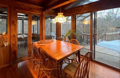 Williamsville Casa | Newfane Hill Retreat