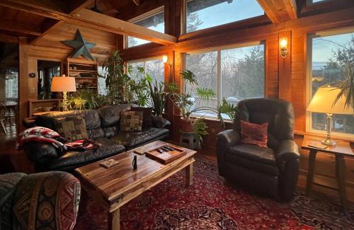 Williamsville Casa | Newfane Hill Retreat