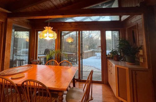 Williamsville Casa | Newfane Hill Retreat