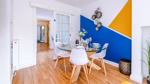 Chester Casa | Newhall Road - 4 Bedroom Chester Home - Parking