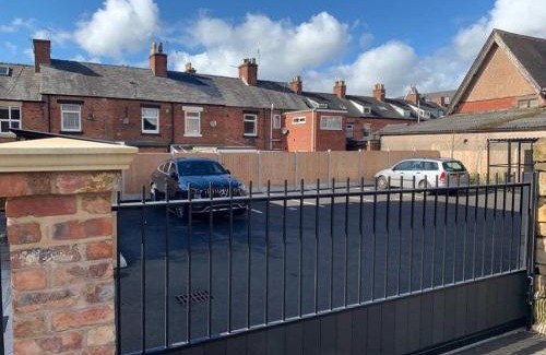 Leek Apartamento | Newly built 2 bed flat in the heart of Leek