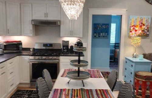 Old Town Cabaña | Newly Built 2 BR/2 BA Quaint cottage in Historic District Pinehurst