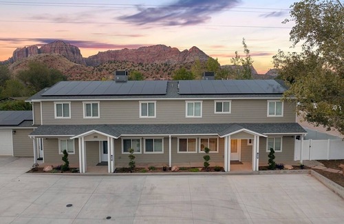 Colorado City Apartamento | Newly Built 3BR/2BA Full of Amenities: Pool, Hot Tub, Sauna, 1 hr to Zion