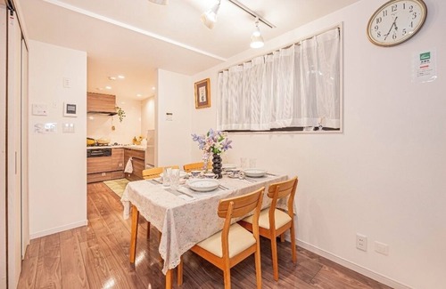 Bunkyo Casa | Newly built 82 sq.m. 2ldk with garage located 4 min. from Kaminakazato station, Japanese style bedroom with large living room, 1 min. from 24-hour convenience store, direct access to Ueno 8 min.