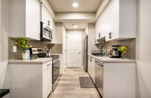 Sage Hill Casa | Newly built and tastefully furnished legal one bedroom private guest suit.