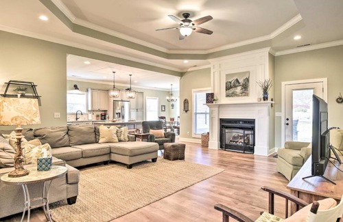 Arab Casa | Newly Built Arab Abode Near Guntersville Lake