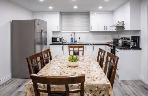 Middlesex Centre Apartamento | Newly Built basement apartment comes with two bedrooms one full washroom .
