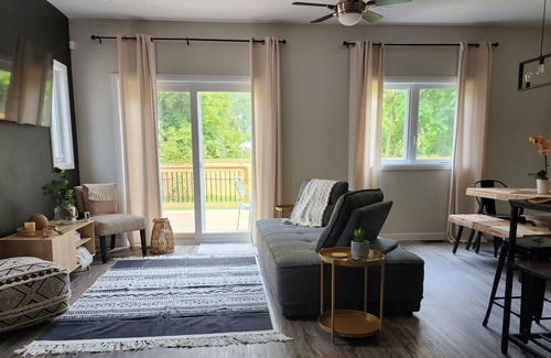 Chatham-Kent Casa | Newly Built Chatham Home!