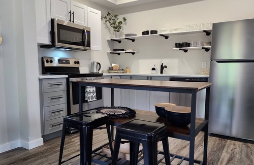 Chatham-Kent Casa | Newly Built Chatham Home!