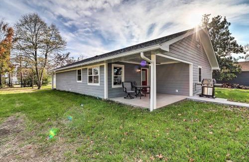 Cotter Casa | Newly Built Cotter Home, Great Fishing Nearby