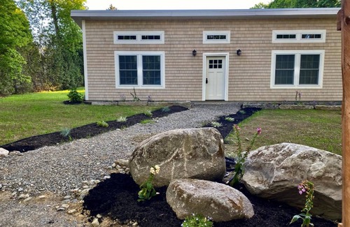 Newport Cabaña | Newly Built Cozy Cottage