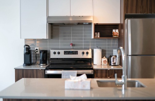 Aldershot Casa | Newly Built Home ~ Burlington ~ Comfort ~ Cozy