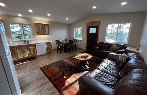Sterling Cabina | Newly Built: Kenai River Front Cabin with 2 Bedrooms - Premier Fishing Location