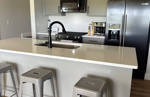Byrdstown Casa | NEWLY BUILT LAKE HOME!!! This modern home has more to offer than just space!