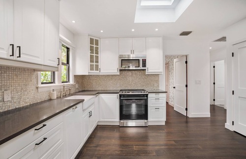 Flamingo Parks Casa | Newly Built Luxury Home With Pool & Hot Tub!