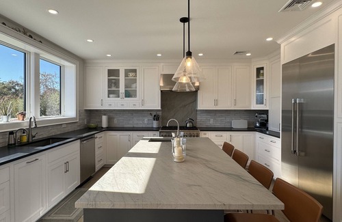 Katama Casa | Newly Built Luxurious Katama Home with Heated Pool - Minutes from South Beach!