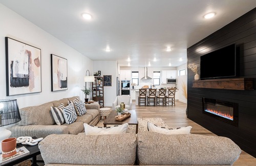 Park City Casa | Newly Built Luxury Townhome! Park City Silver Creek 1124