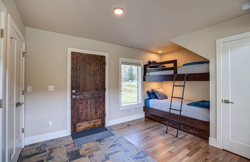 Brightwood Casa | Newly built Modern Chalet Duplex - 2