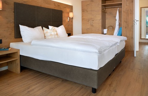 Bitzenhofen Apartamento | Newly built, modern 3 room luxury apartment near Lake Constance