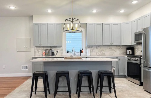 Bayonne Apartamento | Newly built modern apt with Simple check out near NYC/EWR