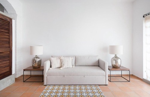 Colonia 5 de Diciembre Apartamento | Estudio moderno de nueva construcción, a 2 cuadras del mar y ubicado en el centro. Bienvenido a Los condominios amueblados El Gallo