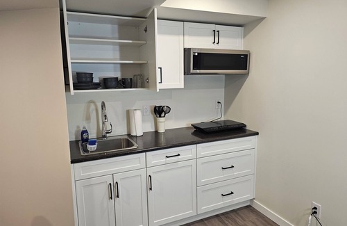 Fort Gary Casa | Newly Built Modern Room in the serene environment of Bison Run.