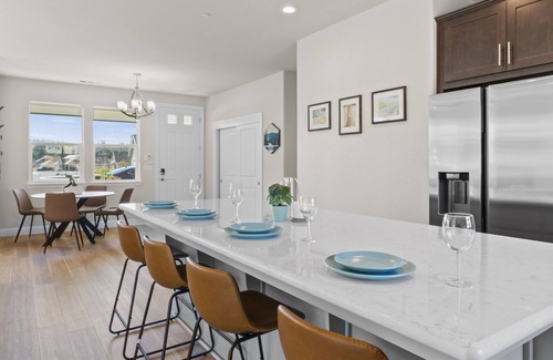 Murphys Casa | Newly Built Murphy's Modern Retreat