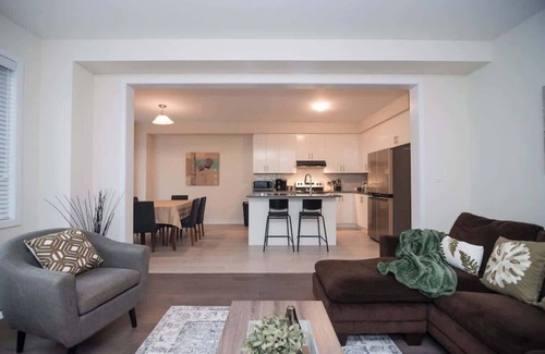 Thorold Casa | Newly Built, Niagara Cozy Escape
