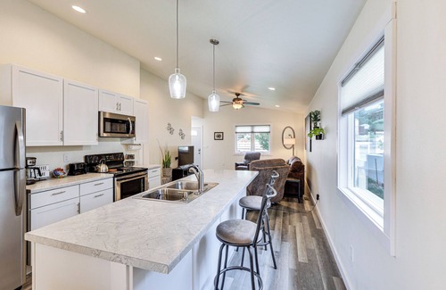 Rapid City Casa | Newly Built Rapid City Retreat ~ 1 Mi to Dtwn