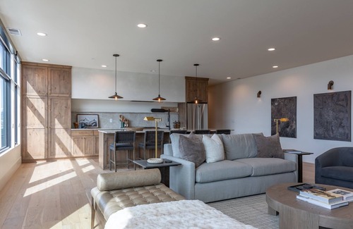 Driggs Condominio | *Newly Built* South Teton at The Basin Luxury Suites ⁓ Downtown Driggs ⁓ Hot Tub