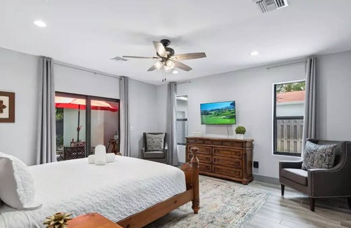 Poiciana Park II Casa | Newly Constructed Luxe 3BR Home Downtown | Airport