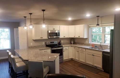 McFarland Casa | Newly Constructed 1 Bedroom Home Located near Lake Waubesa